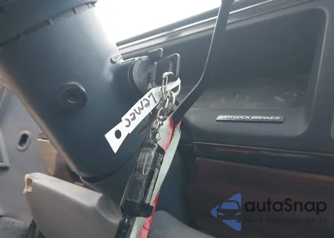 1999 Buick Lesabre Custom z USA, uszkodzony, nr VIN 1G4HP52K8XH451887